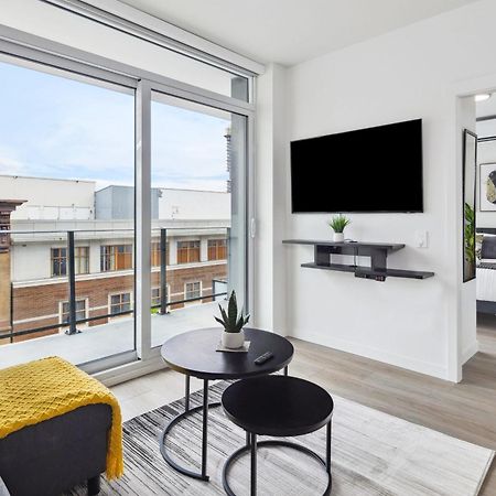 Brand New City Apt In Downtown Vancouver Exterior photo