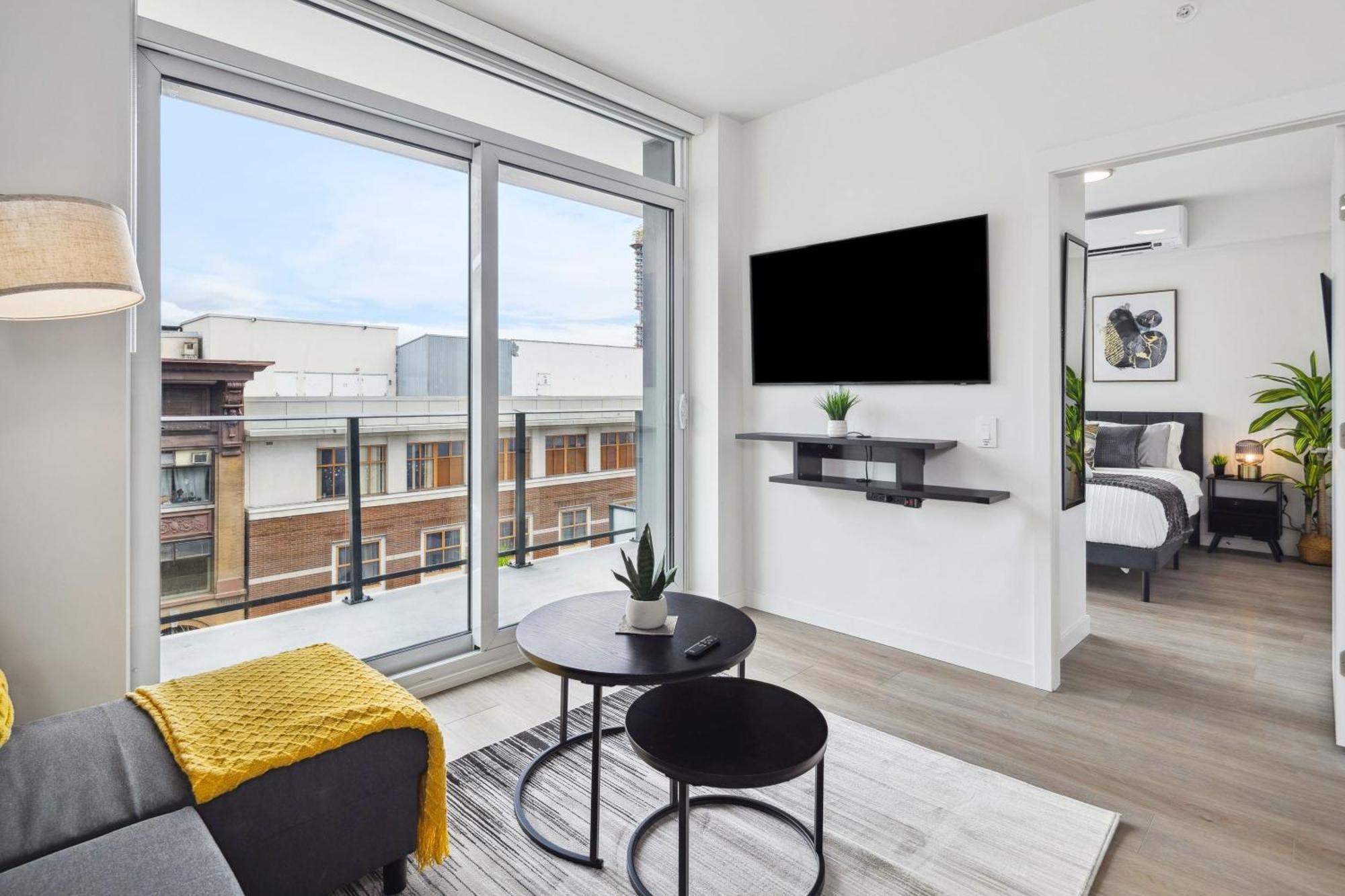 Brand New City Apt In Downtown Vancouver Exterior photo