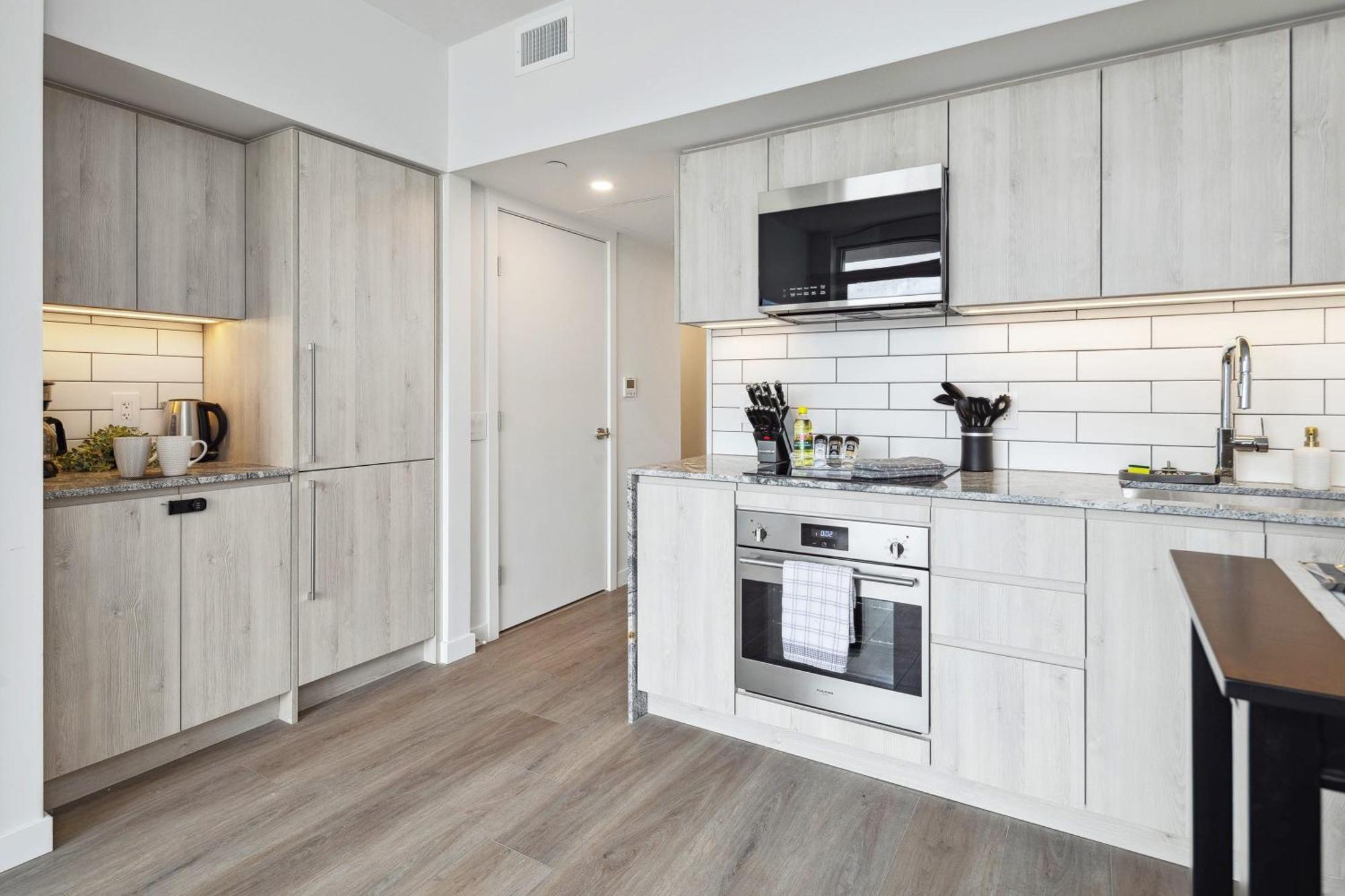 Brand New City Apt In Downtown Vancouver Exterior photo